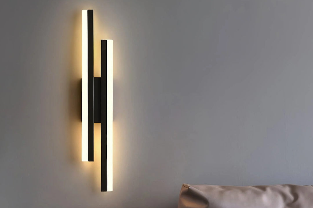 European Elegance: The Fallon Wall Lamp