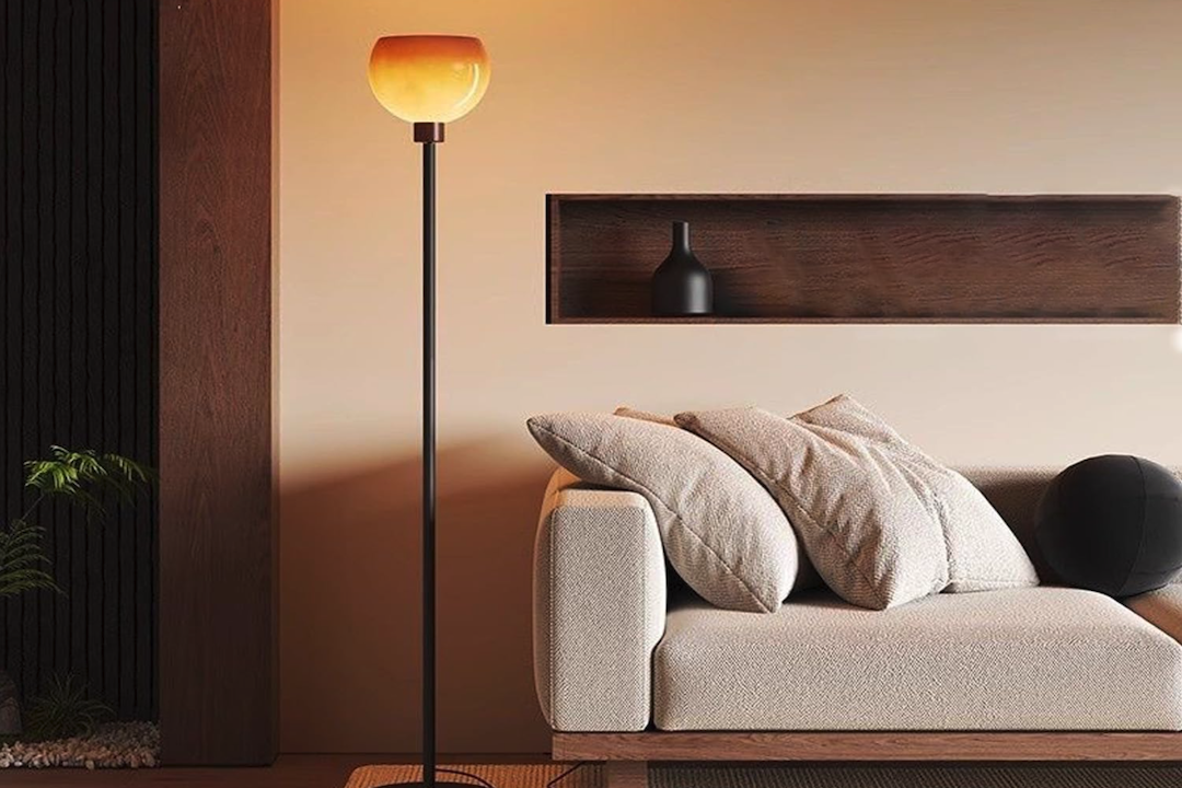 Der Bauhaus Pilz: Klassische Glas-Stehlampe